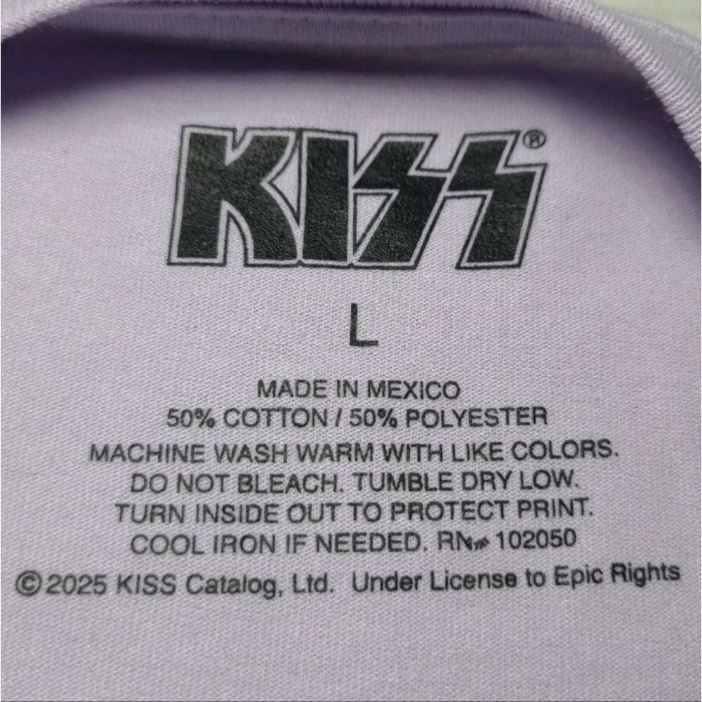 Kiss Kids Graphic T-Shirt Light Purple Oversized Band Tee New With Retail Tags - Picture 7 of 15
